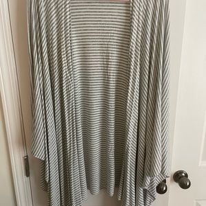 Ribbed Grey and White Kimono - one size